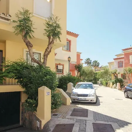 Three-bedroom Holiday In Dom wakacyjny *