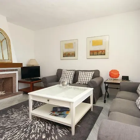 Three-bedroom Holiday In Dom wakacyjny Estepona