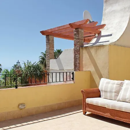 Dom wakacyjny Three-bedroom Holiday In Estepona
