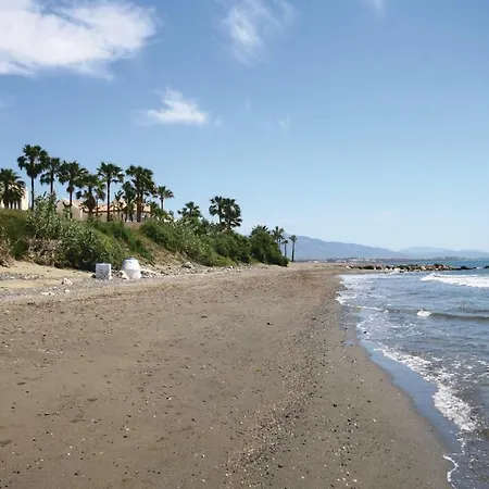 Dom wakacyjny Three-bedroom Holiday In Estepona